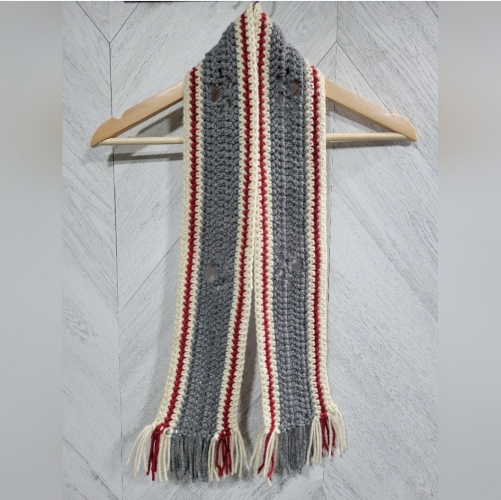 Child's Acrylic 4 Paw Scarf